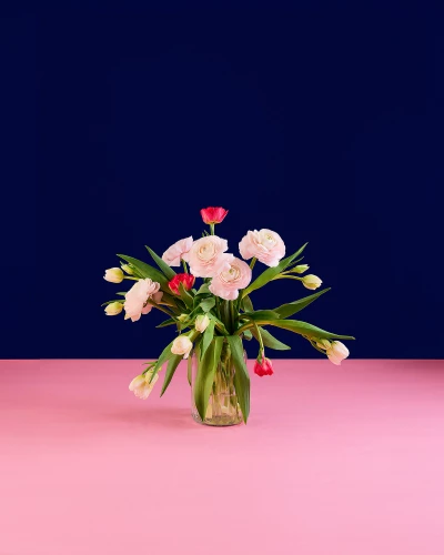 Ces Fleurs Factices Singeant les Véritables Fleurs